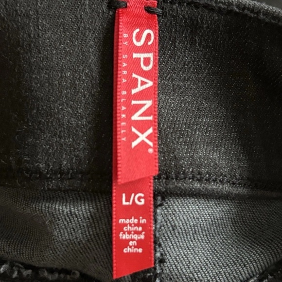 Spanx distressed black jean-ish shapewear raw hem Black Jeggings Jeans Large - Picture 2 of 11